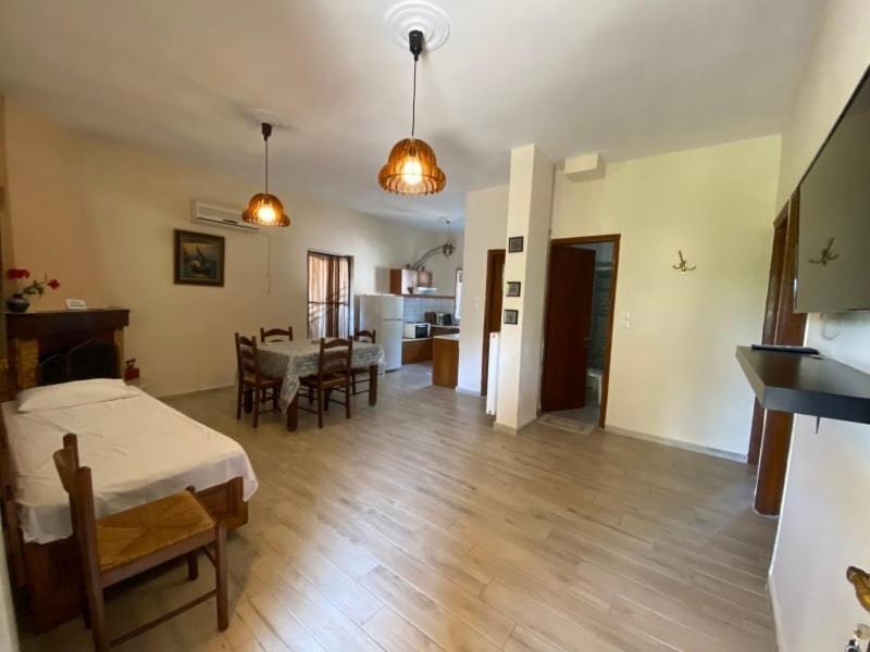 Menelaos Apartments Lefokastro Dış mekan fotoğraf