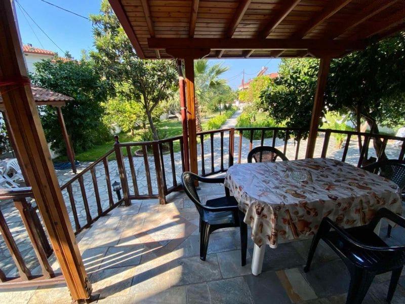 Menelaos Apartments Lefokastro Dış mekan fotoğraf