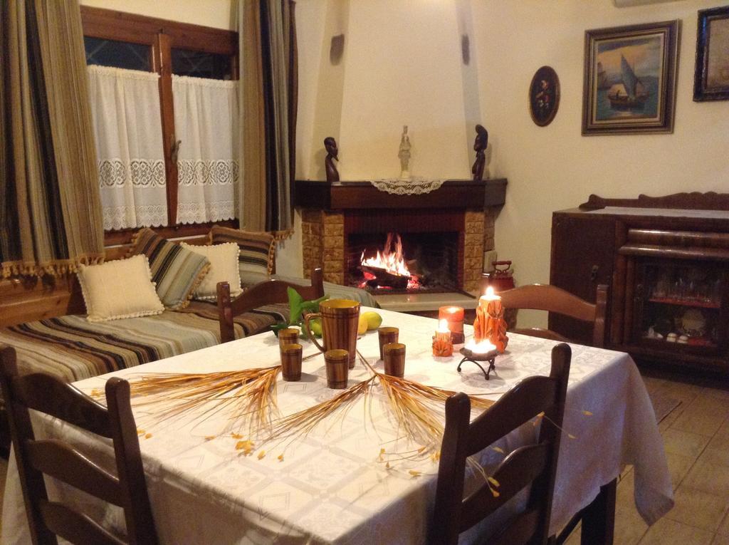 Menelaos Apartments Lefokastro Oda fotoğraf